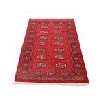 Pakisztáni szőnyeg bordó Bokhara 94x159 kézi csomózású szőnyeg